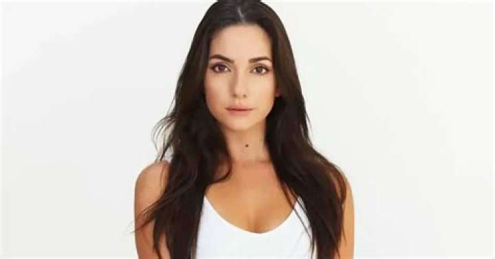 Paniz Zade Wikipedia Age: Everything To Know About The Actress